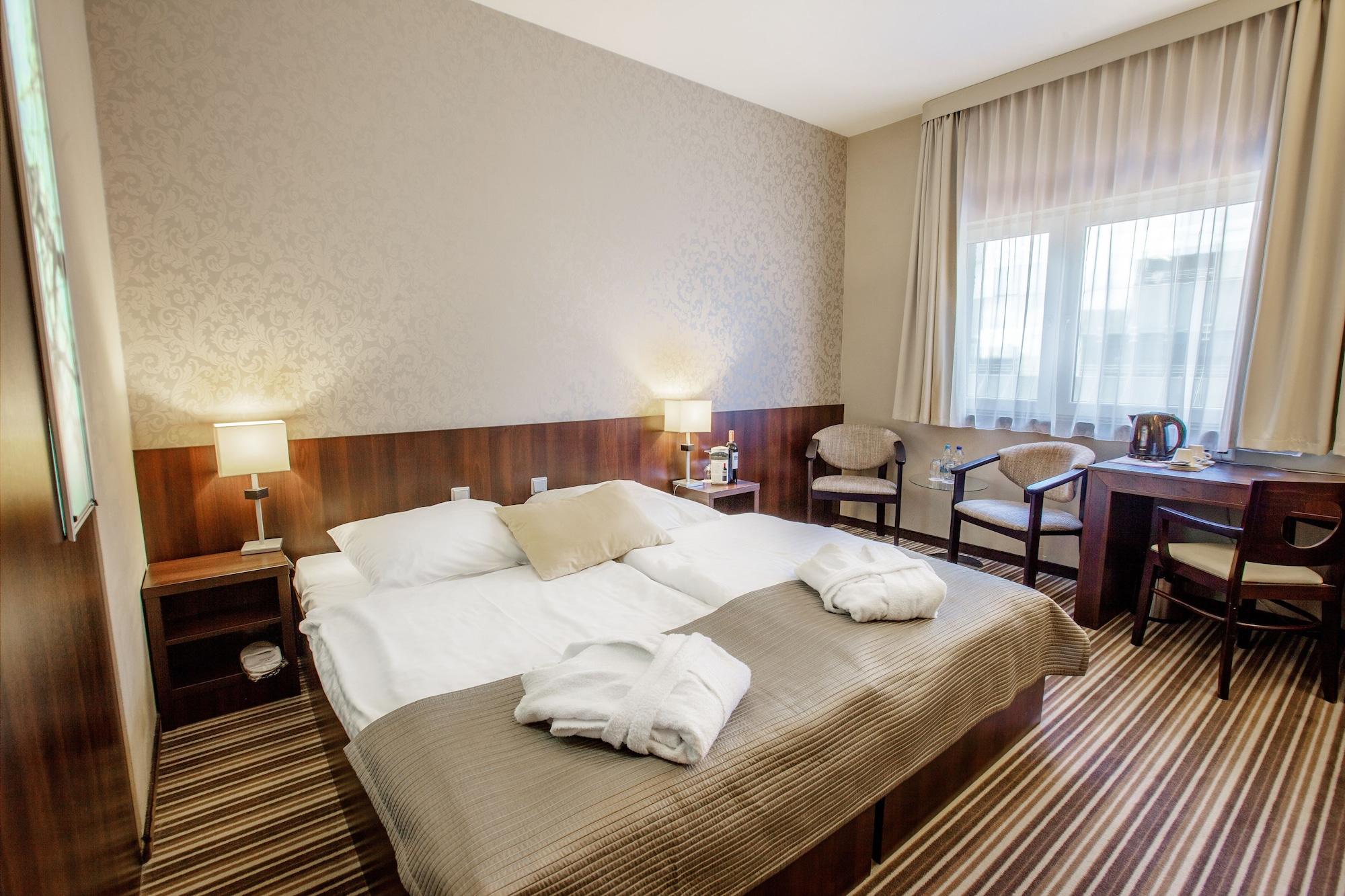 Park Hotel Diament Wroclaw Exterior photo